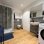 Traumhafte Business & Relax Direkt Im Stadtkern Oettingens By Elation Homes Oettingen in Bayern