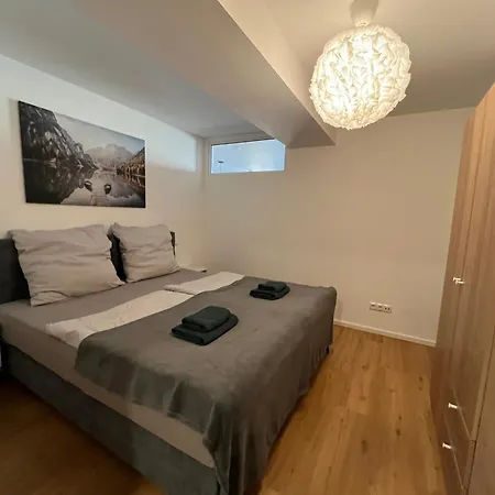 Traumhafte Business & Relax Direkt Im Stadtkern Oettingens By Elation Homes Lejlighed