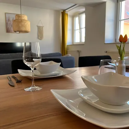 Traumhafte Business & Relax Direkt Im Stadtkern Oettingens By Elation Homes Oettingen in Bayern