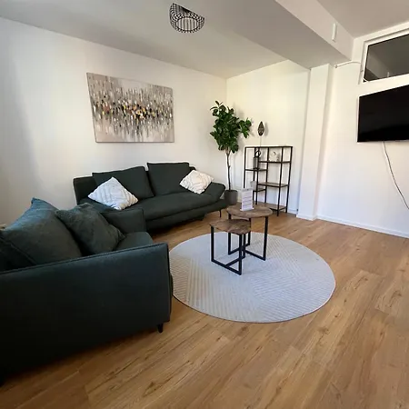 Lejlighed Traumhafte Business & Relax Direkt Im Stadtkern Oettingens By Elation Homes Oettingen in Bayern