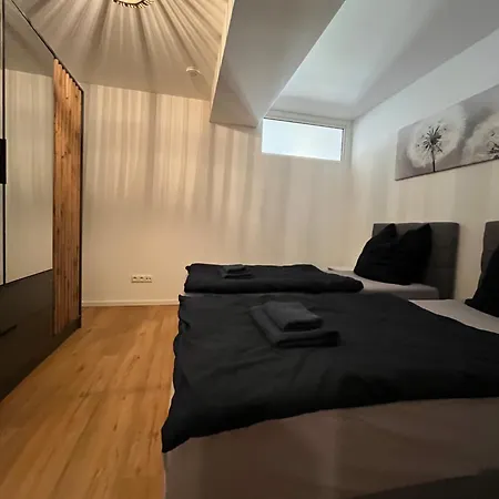 Traumhafte Business & Relax Direkt Im Stadtkern Oettingens By Elation Homes