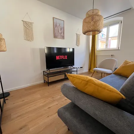 Traumhafte Business & Relax Direkt Im Stadtkern Oettingens By Elation Homes