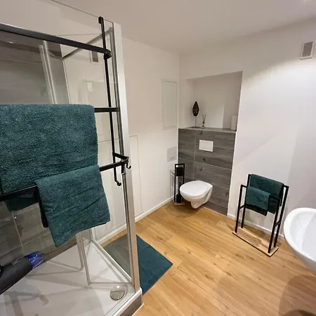 Traumhafte Business & Relax Direkt Im Stadtkern Oettingens By Elation Homes Oettingen in Bayern