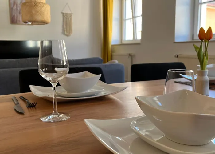 Traumhafte Business & Relax Direkt Im Stadtkern Oettingens By Elation Homes Oettingen in Bayern